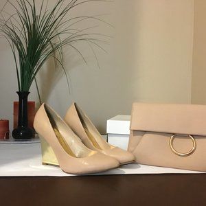 Nine West Gold and Tan wedge pumps